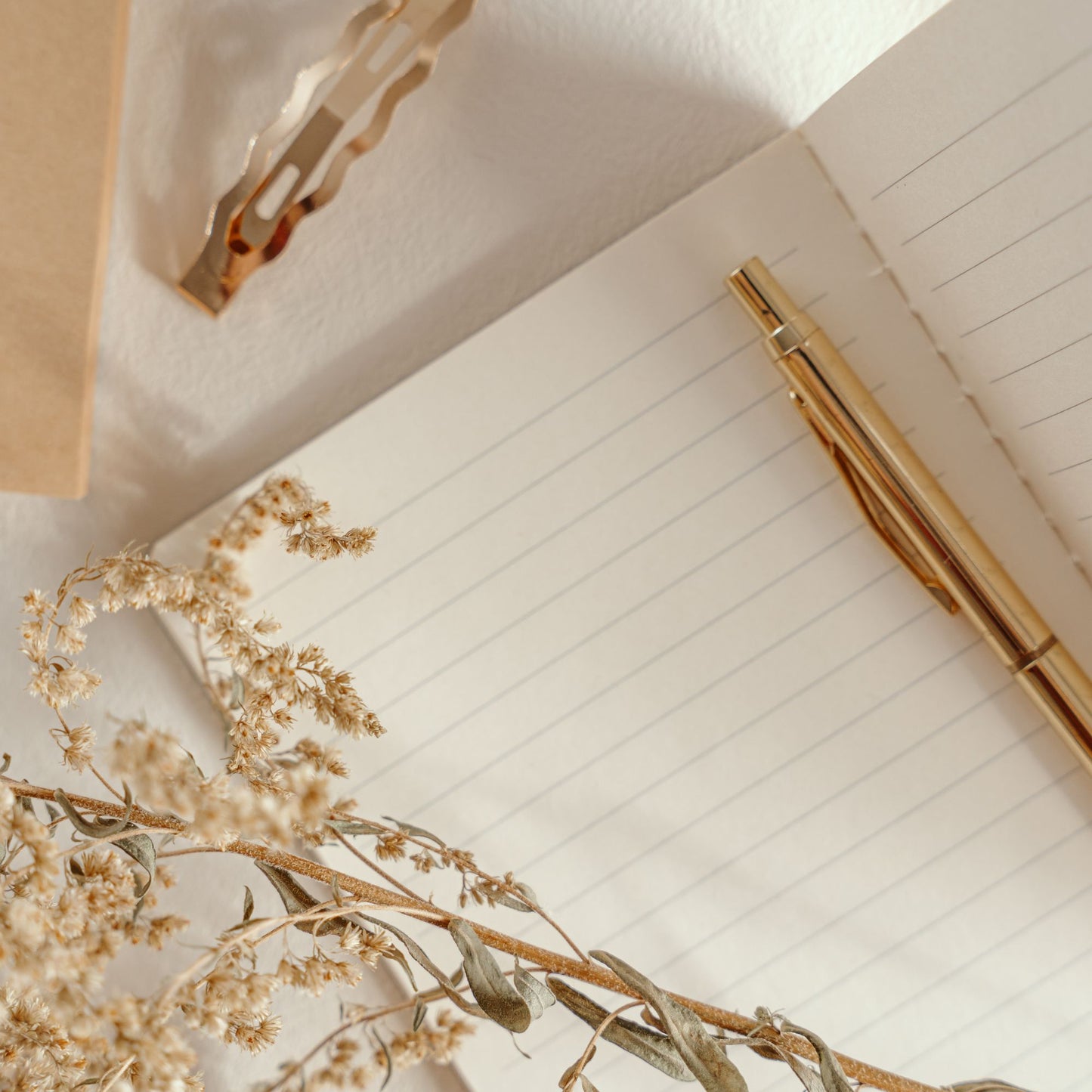 Inside look at the Luhvee Books Prayer Journal