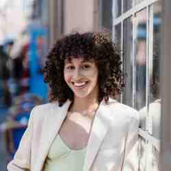 Luhvee reviews customer picture